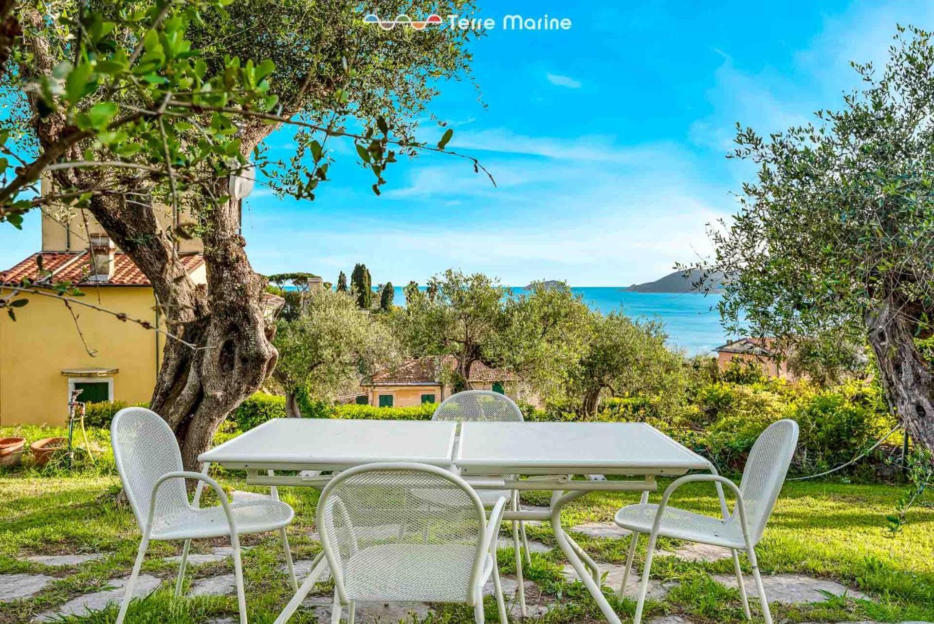 La Tuile, Terre Marine Apartamento Lerici Exterior foto